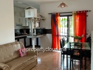 À VENDRE – Triplex avec vue mer à Barachois 3, Melville