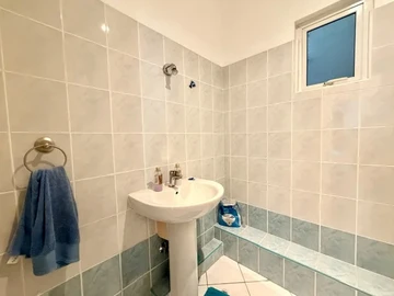 4 Bedroom Apartment