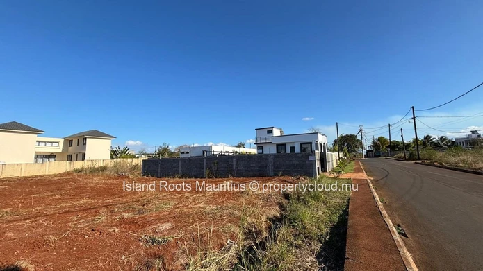 Prime residential plot located just 600 meters from the beach at Pointe aux Piments.