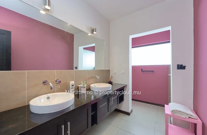 Villa de 3 chambres dans une résidence sécurisée 