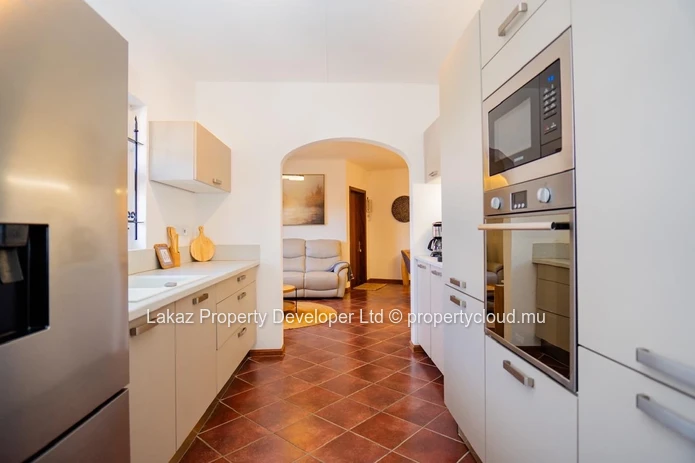 Cosy House for sale - Accessible to Locals only