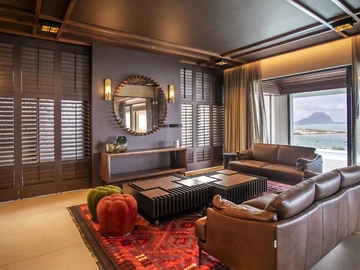 5 Bedroom Villa