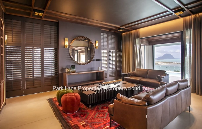 Villa Panorama — Surplombant la Mer