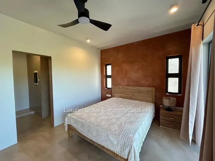 Elegant Villa with Master Suite and Outdoor Living Areas