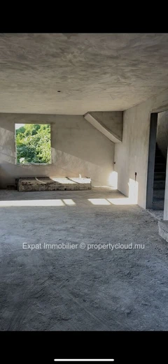 Marché Local Uniquement – Villa Neuve 3 Chambres En Suite Avec Piscine À Grand Gaube