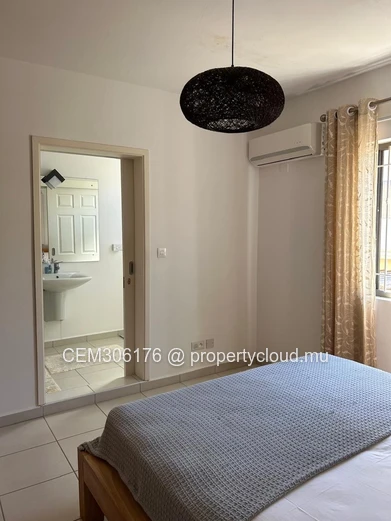 Élégant appartement de 3 chambres à louer à Flic-en-Flac – Confort, sécurité et sérénité 