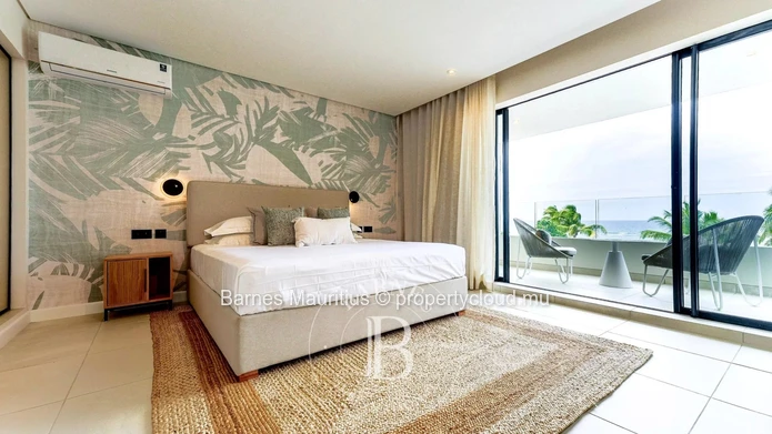 TAMARIN - Beachfront Duplex - 3 Bedrooms