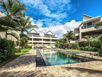 Rare Find in the North - Ocean Views and Beach Access