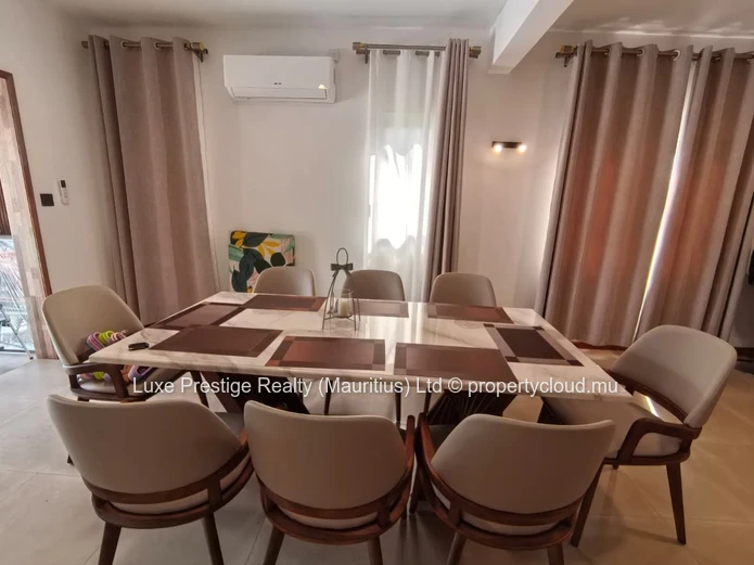 Villa Familiale de Luxe 4 Chambres avec Piscine Privée à Vale | Charges Incluses | Proche de Northfields Internationa...