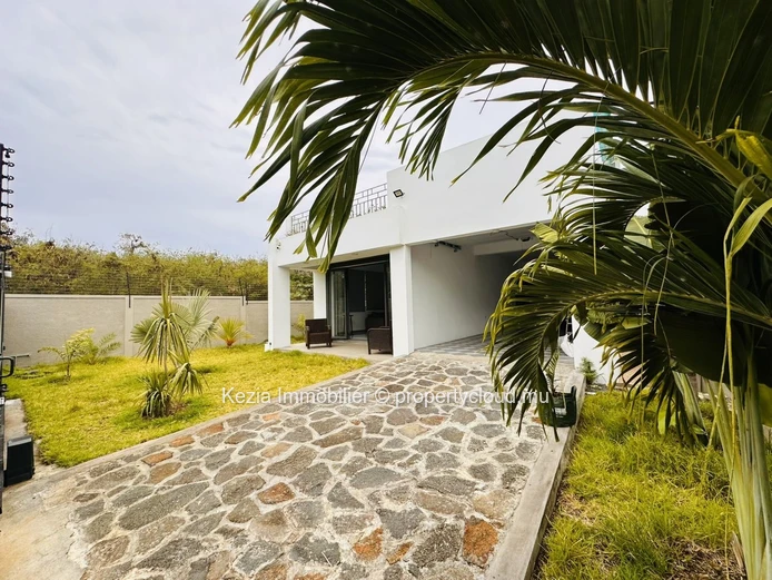 Villa Contemporaine Avec Piscine Et Jardin