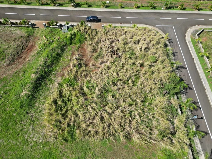 Vaste terrain résidentiel dans le prestigieux quartier de Belle Vue Harel