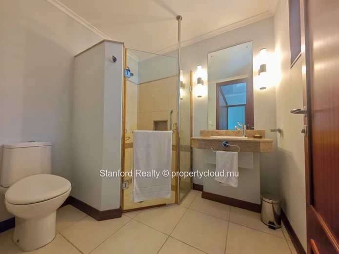 Villa de Luxe à Vendre - 4 Chambres en Suite, Tamarina Golf Estate