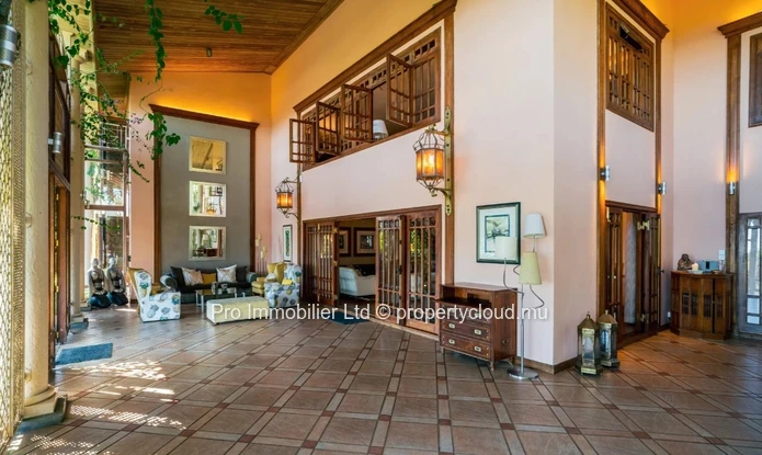Executive House for Sale , Prestigious Floreal Area.