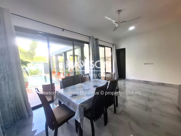 5-Bedroom Bungalow | Private Pool | Spacious & Charming | Pereybere 