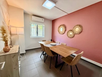 72m² Office To Let in Tamarin