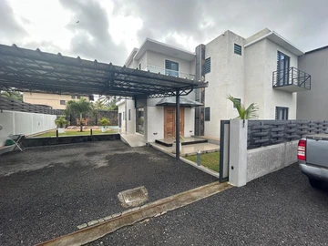 4 Bedroom Villa