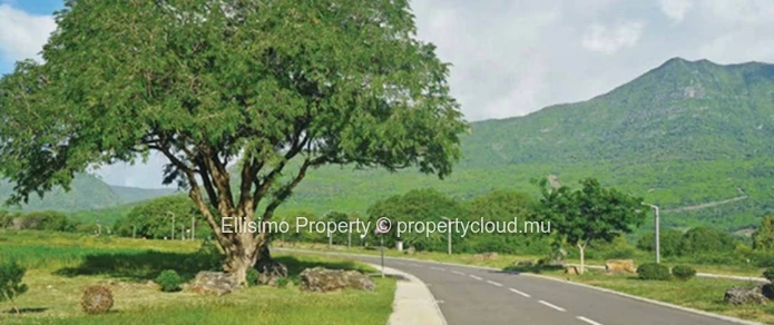 For Sale – Exceptional Plot in a Highly Sought-After Estate in Rivière Noire