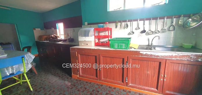 Semi furnished house for sale at royal road Montagne Blanche