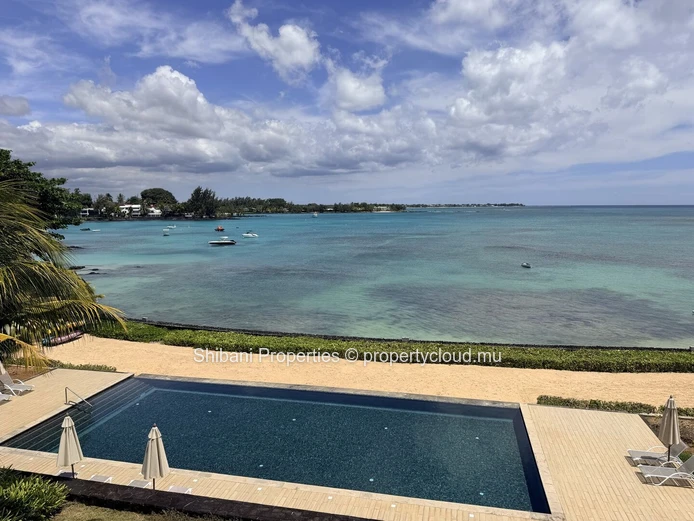 Penthouse de 384 m² à vendre à Péreybère avec 3 chambres