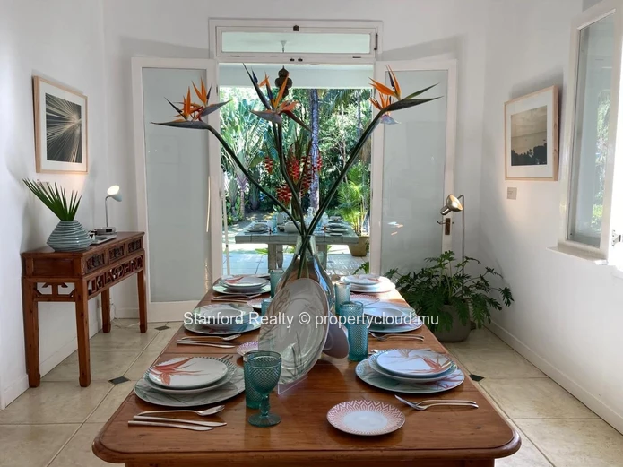 Private Luxury Estate for Sale - 5 Bedrooms, Moka