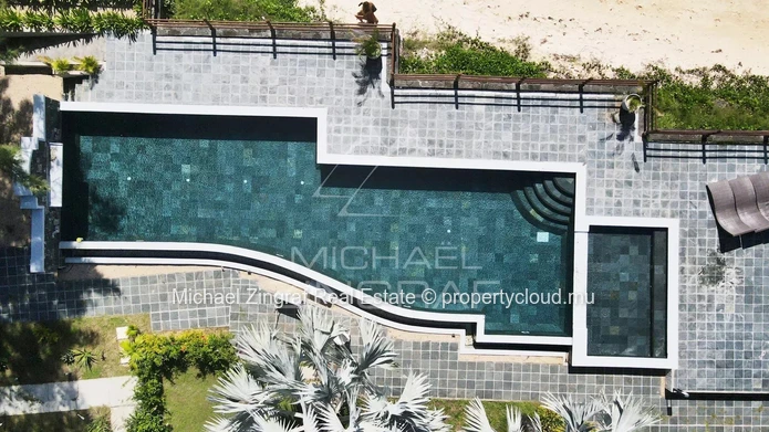 Beachfront Duplex in Cap Malheureux