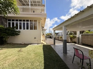 10 Bedroom House