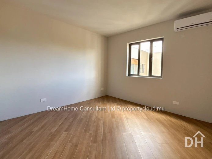 Penthouse with Rooftop – Creek 4 Residence