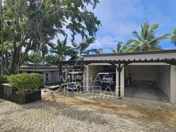 5 Bedroom Villa