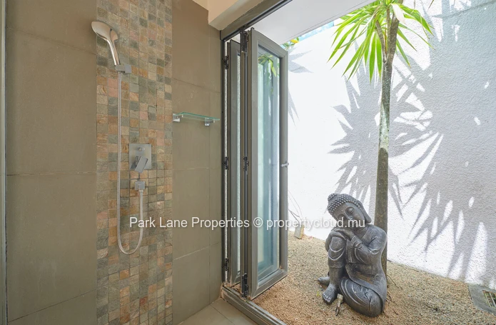 Villa d’exception à Grand Baie – Luxe, Confort et Charme Tropical