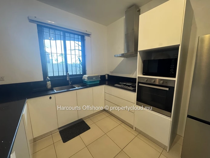 Maison Entièrement Meublée de 3 Chambres avec Piscine Privée & Parking