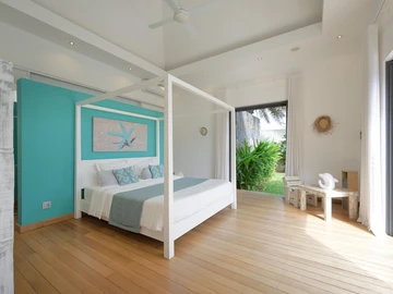 4 Bedroom Villa