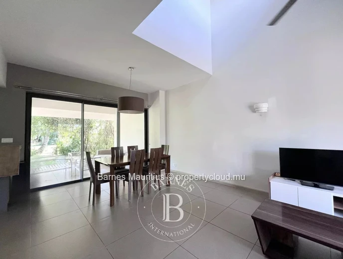 HAUTE RIVE - Modern coastal duplex - 4 bedrooms