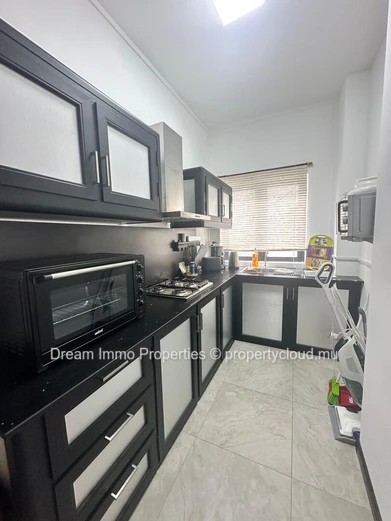 Spacieux appartement 3 chambres proche de la mer à Flic en Flac – Ile Maurice