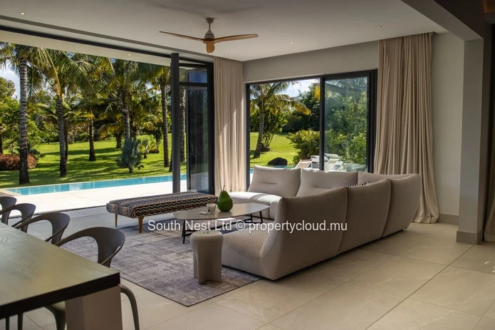 Villa design exclusive avec 5 chambres et vue imprenable sur les montagnes