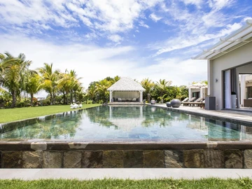 4 Bedroom Villa