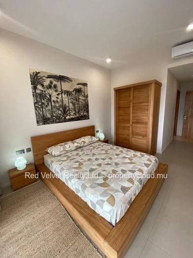 Penthouse moderne de 3 chambres avec de hauts plafonds et des équipements de qualité – Moka | Rs 130,000