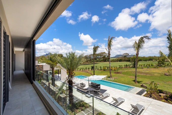 Beau Champ - Luxueuse villa de 5 chambres avec vue sur le golf