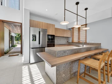 4 Bedroom Villa