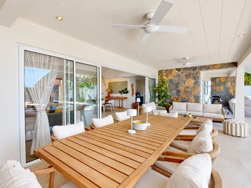 4 Bedroom Villa