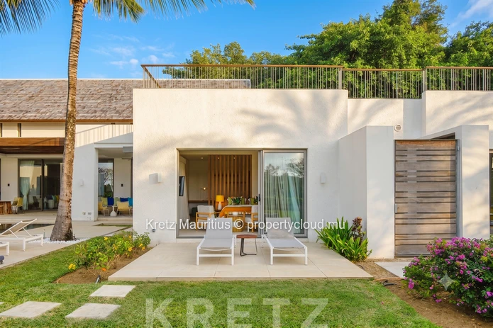 Exceptional Island Signature Villa in the Heart of the Golf Estate