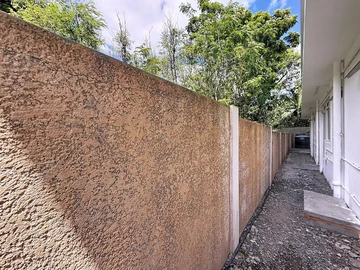 10 Bedroom Apartment