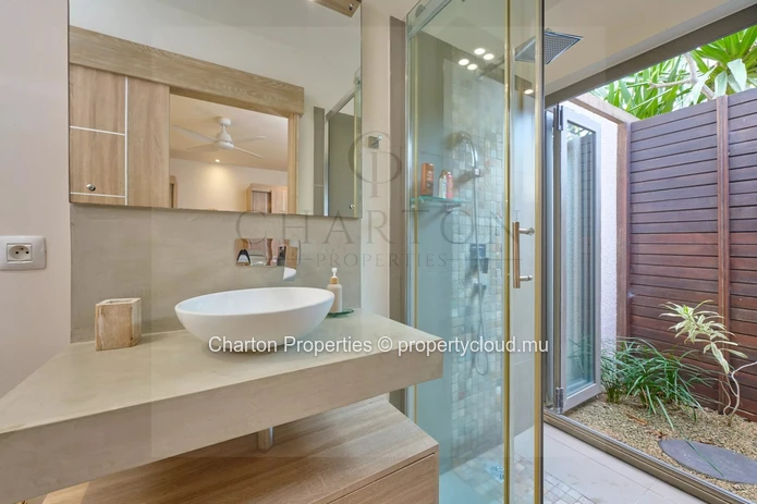 Luxury 3-bedroom villa with a private pool just minutes from Grand Baie