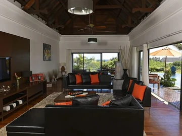 5 Bedroom House