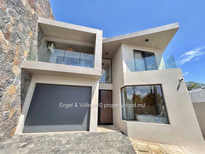 Brand-New 4-Bedroom House for Rent – Albion