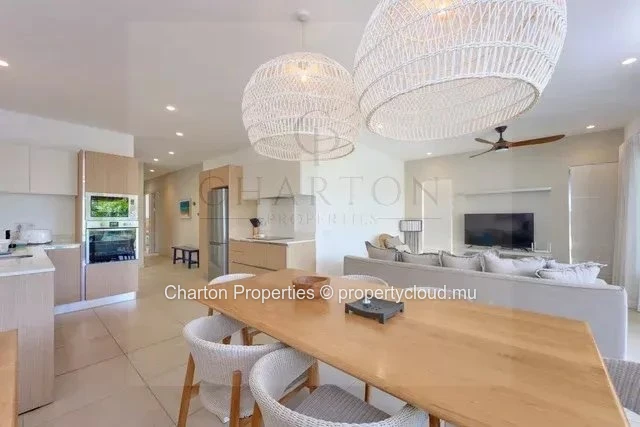 Appartement de 3 chambres de 131 m² à Pointe aux Canonniers