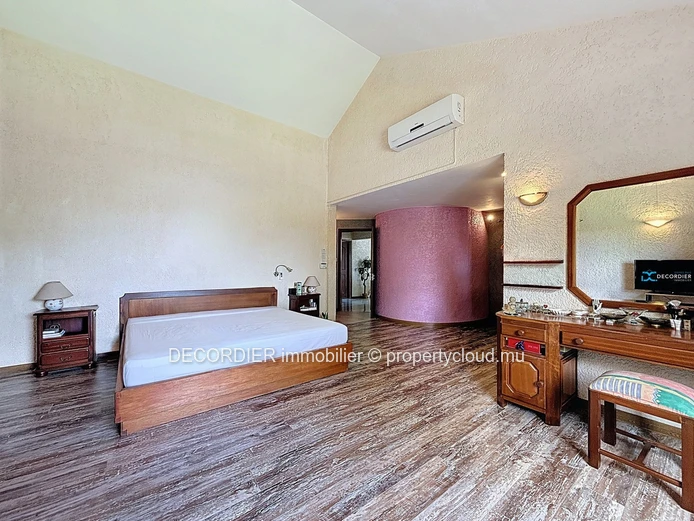 Villa Rare a la vente