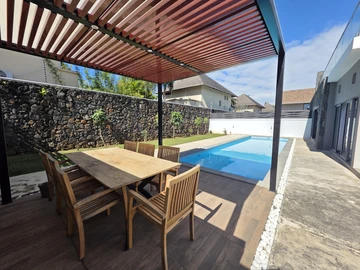 4 Bedroom Townhouse, Duplex