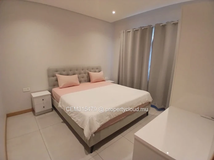 3 Chambres Appartement de Bord de Mer à Vendre – Pointe aux Sables