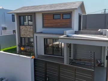 4 Bedroom Villa