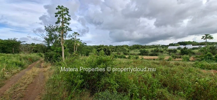 Residential Land in Petit Raffray 420m² for Rs!